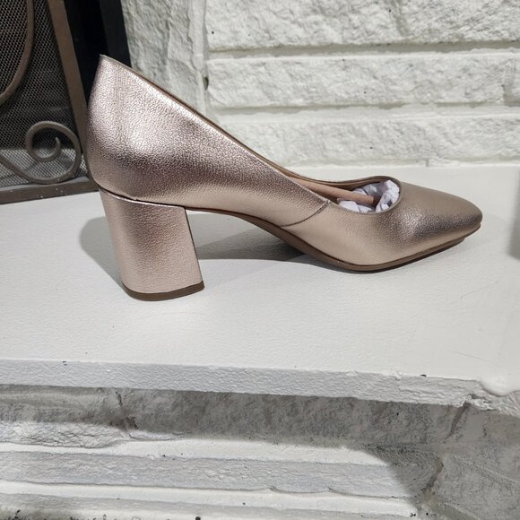 NATURALIZER Gold Block Heel Pumps. Size 10W. (NWOT) - Picture 2 of 7